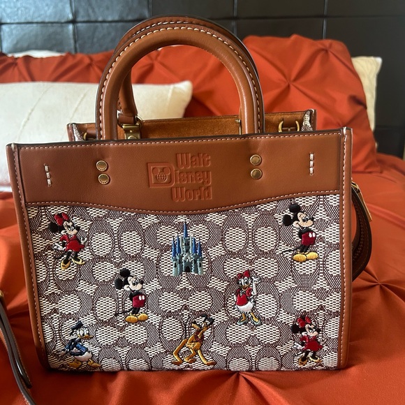Disney X Coach Mickey & Friends Rogue bag - Picture 3 of 12
